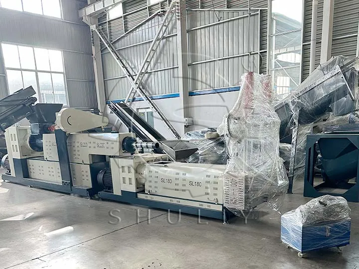 塑料薄膜回收机发往尼日利亚